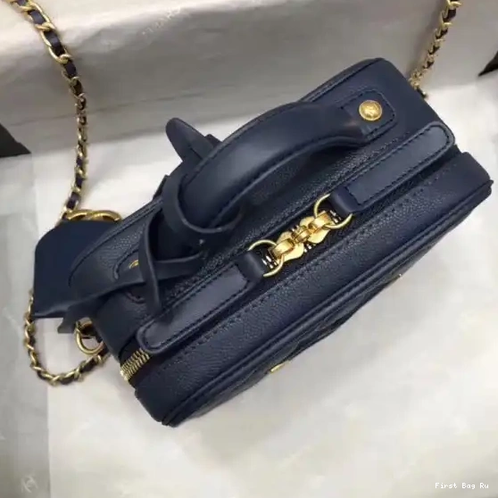 First Bag Ru CHANEL CASE VANITY 0521
